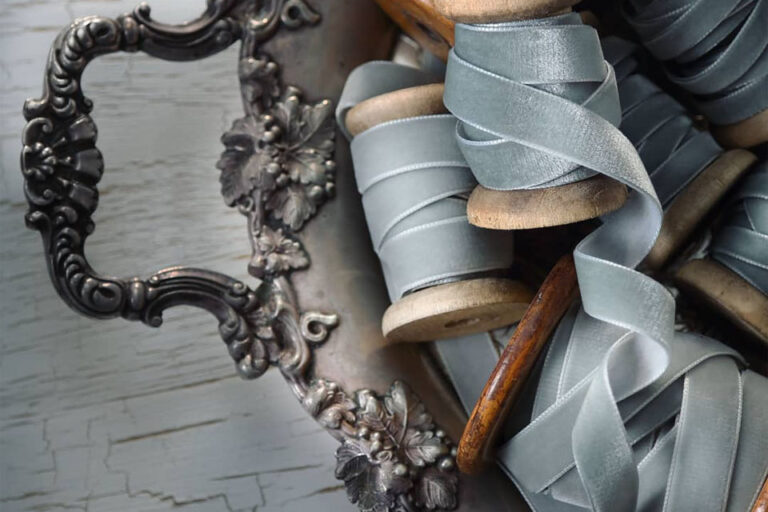 Create the Perfect Velvet Ribbon Bow Simple Step-by-Step Guide